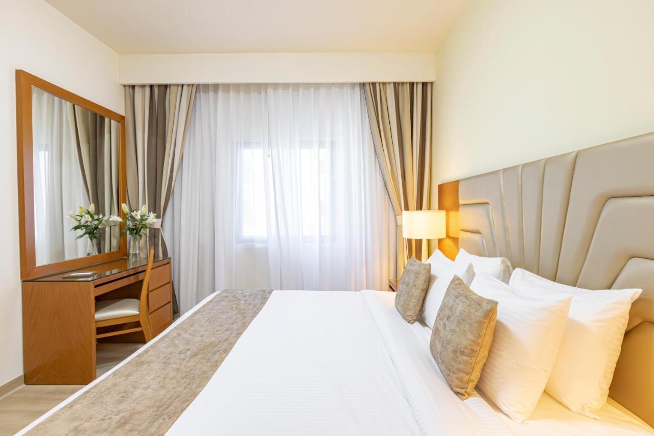 Golden Sands Suites ดูไบ ภายนอก รูปภาพ