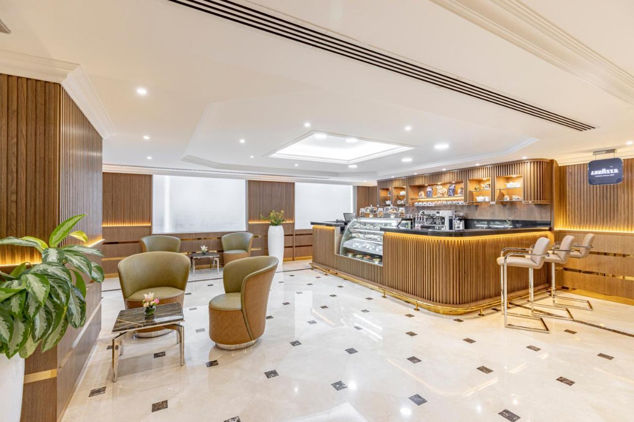 Golden Sands Suites ดูไบ ภายนอก รูปภาพ