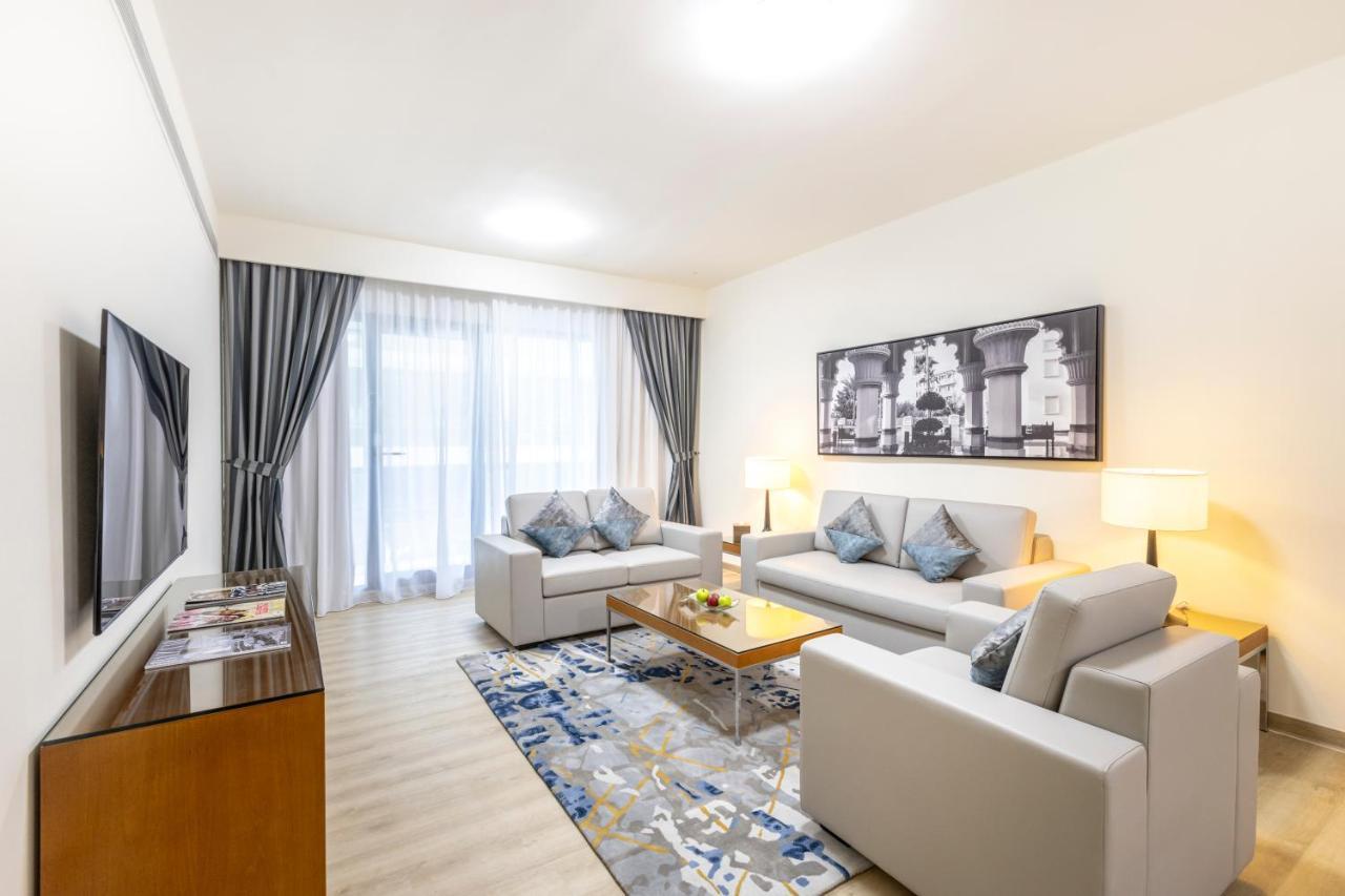 Golden Sands Suites ดูไบ ภายนอก รูปภาพ