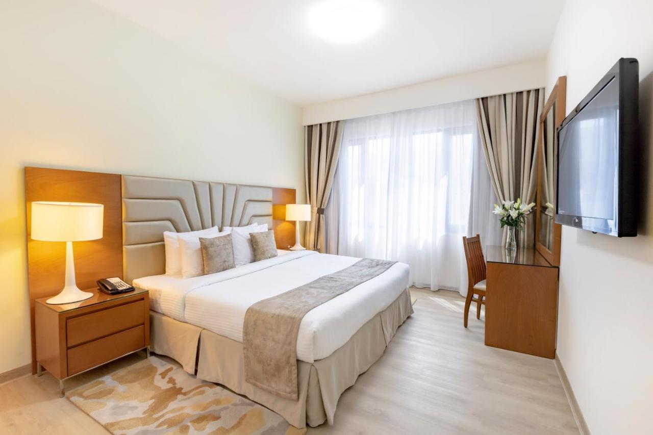 Golden Sands Suites ดูไบ ภายนอก รูปภาพ
