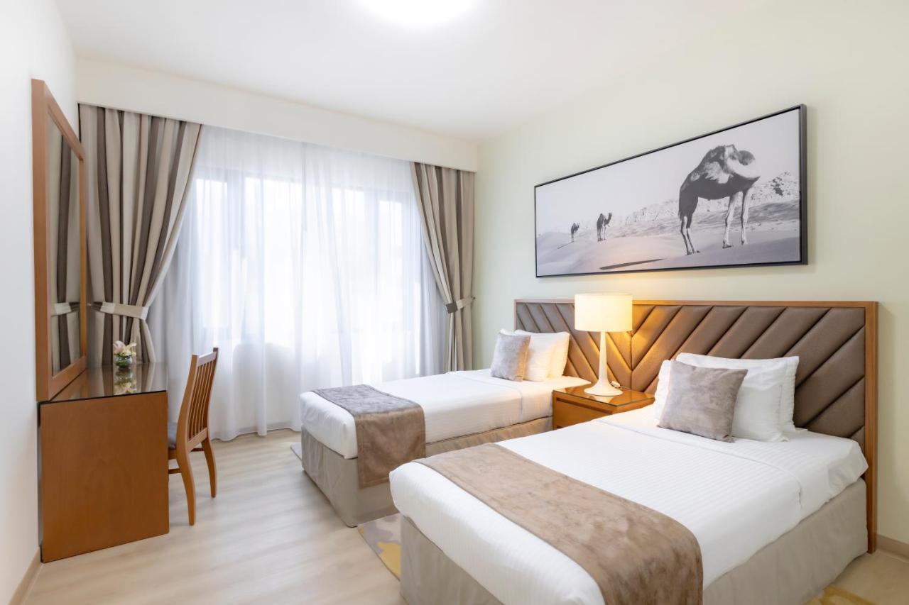 Golden Sands Suites ดูไบ ภายนอก รูปภาพ