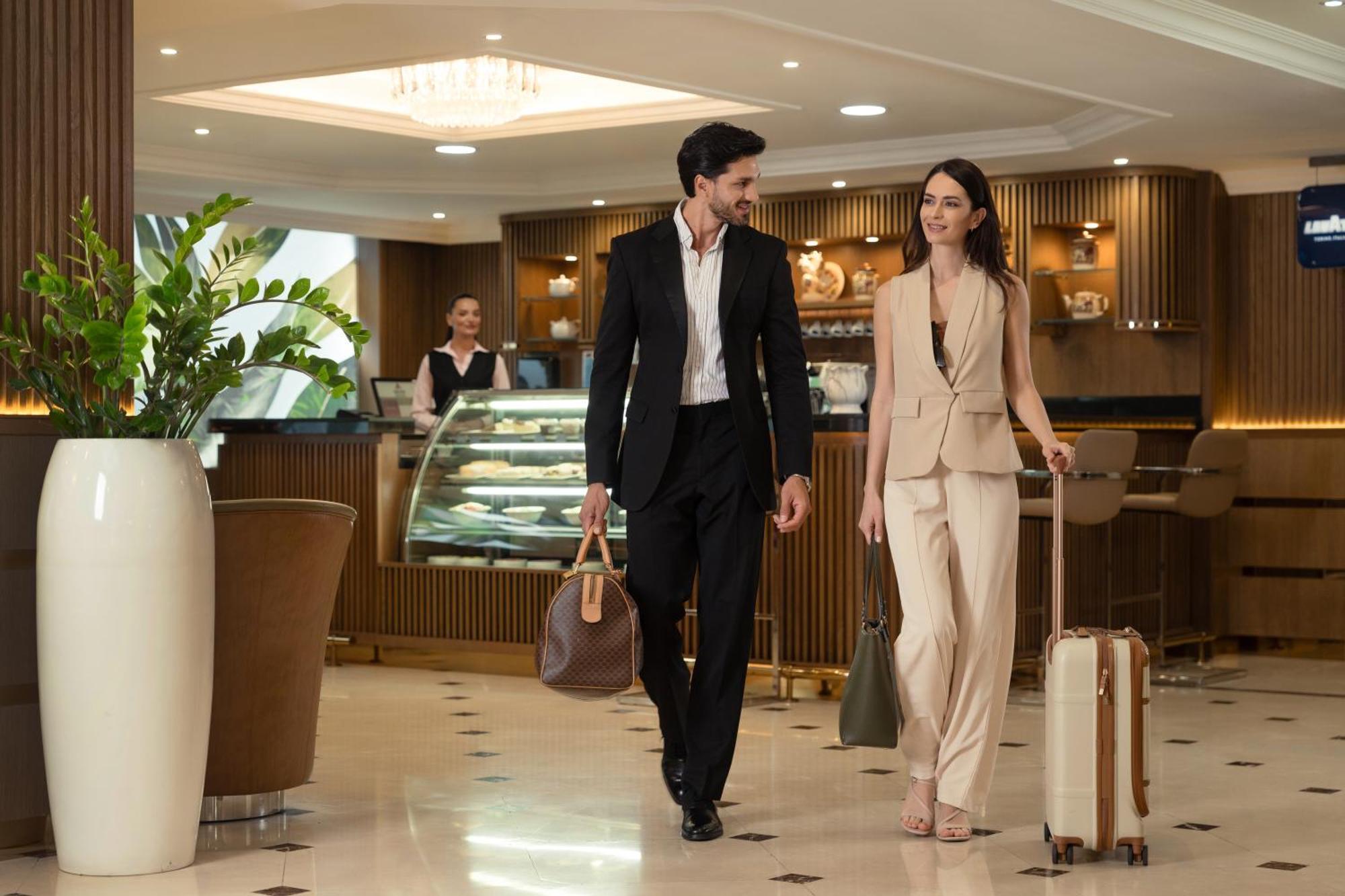 Golden Sands Suites ดูไบ ภายนอก รูปภาพ